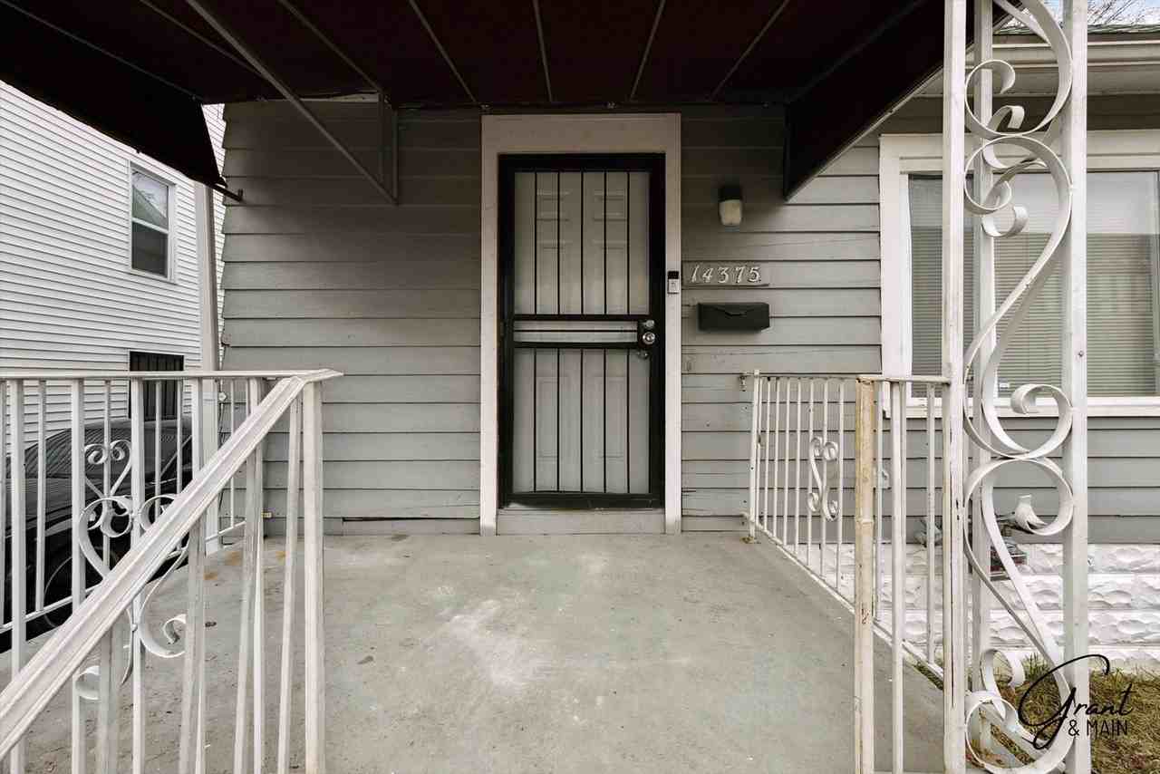 14375 Terry St - Photo 2 of 26