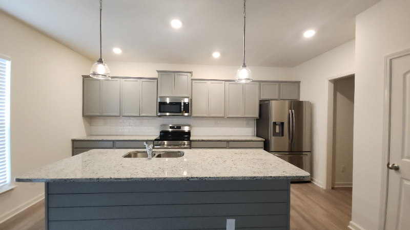 156 Wellesly Ave - Photo 2 of 20