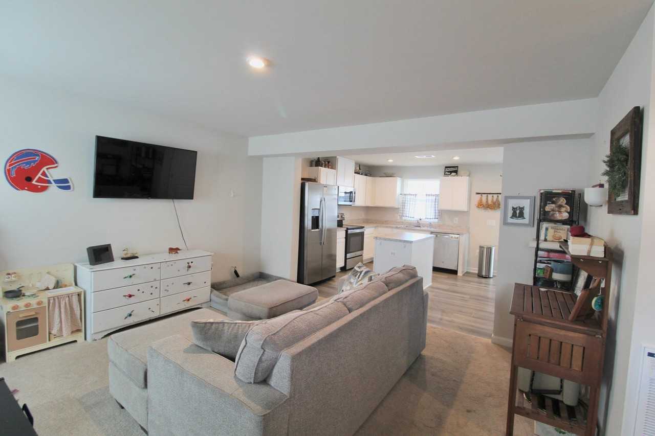 783 Carson Cir - Photo 2 of 28