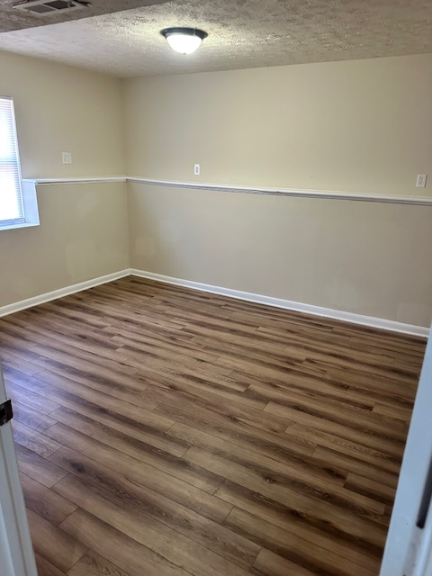 2 Edgecliff Ln - Photo 2 of 7