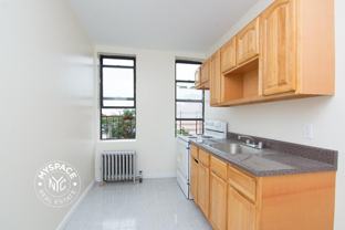 553 Hinsdale St #A3 - Photo 1 of 1