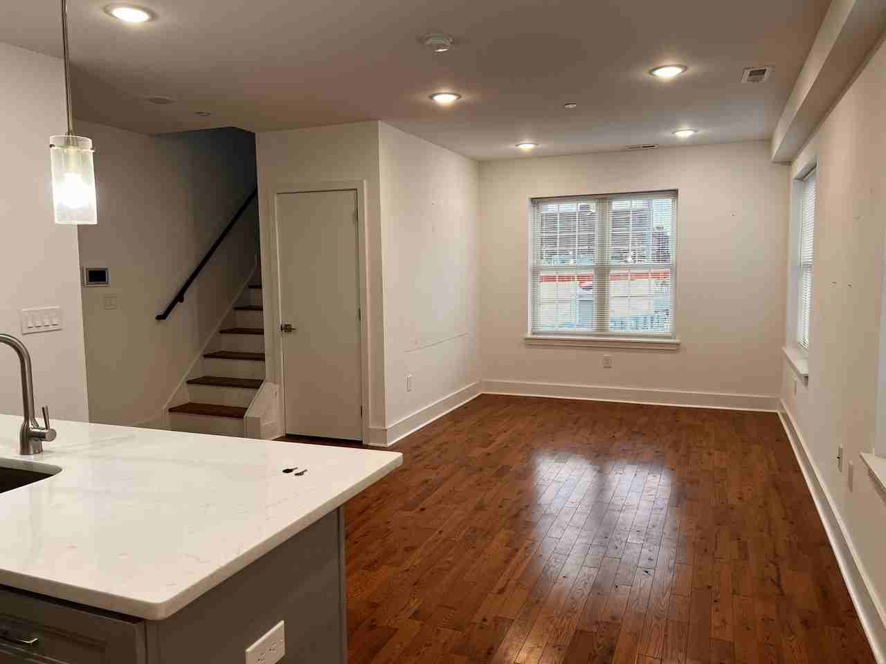 1100 S 27th St #3F - Photo 4 of 16