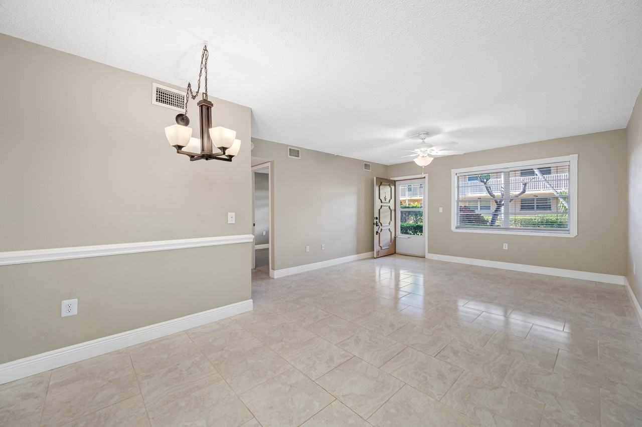 10033 64th Ave N #3 - Photo 3 of 41