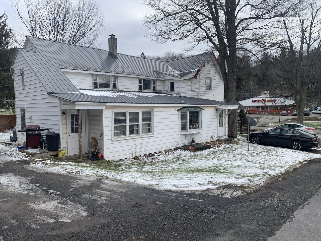 38 Main St #3 - Photo 3 of 9