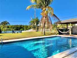 featured image of 831 Bailey Dr