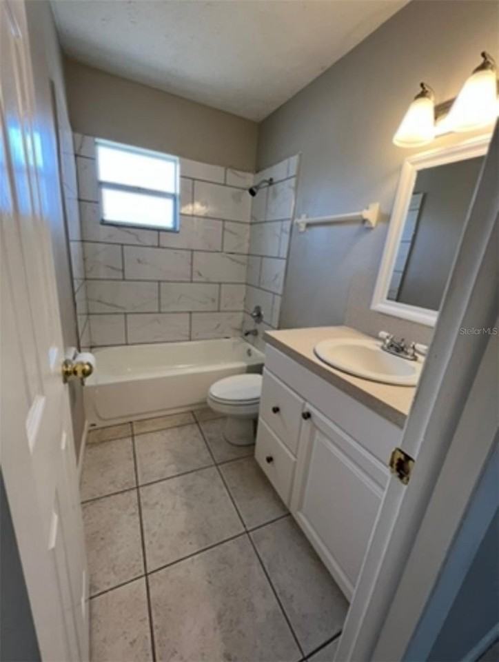 1029 Apollo Beach Blvd #5 - Photo 4 of 8