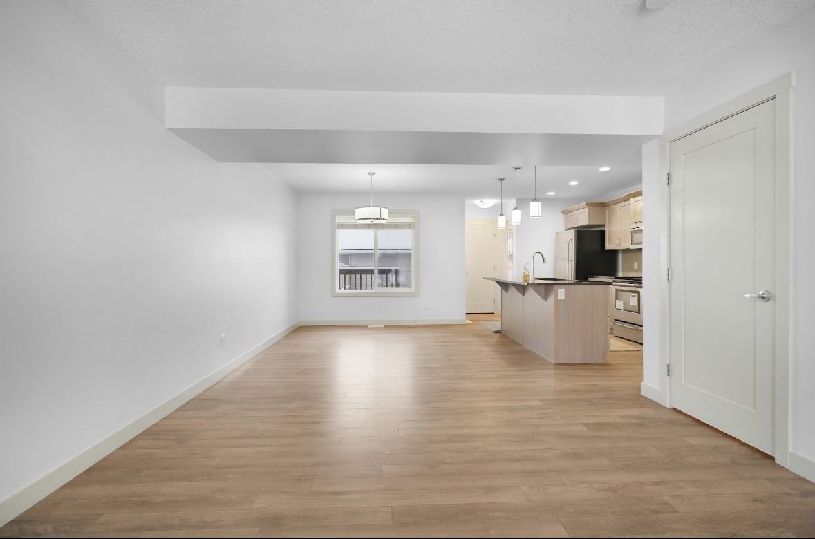 681 Allard Boulevard Southwest - Photo 2 of 13