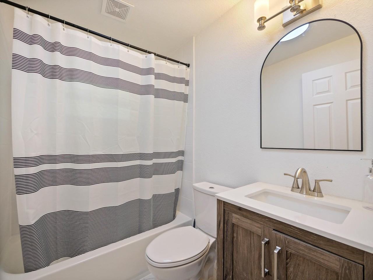 S Myrtle Ave - Photo 2 of 12