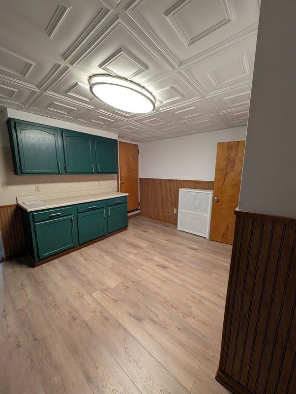 46 N Meade St - Photo 4 of 16