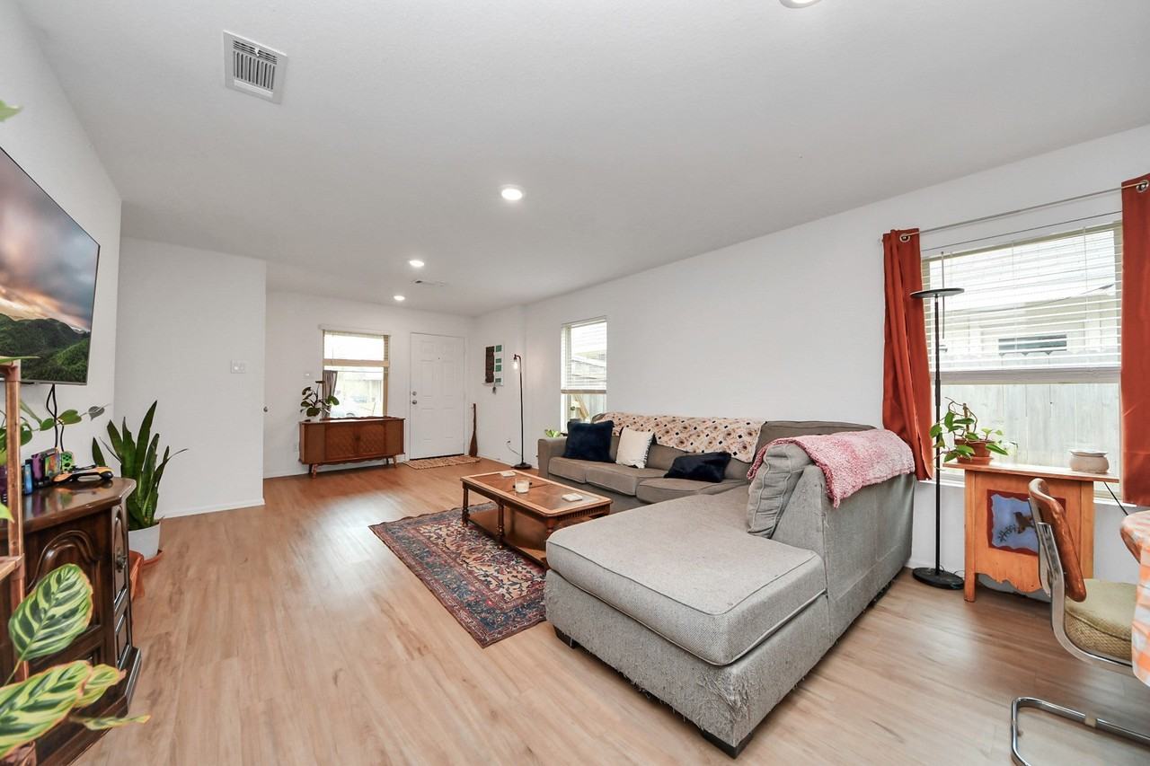 20906 Zuccala Dr - Photo 7 of 27