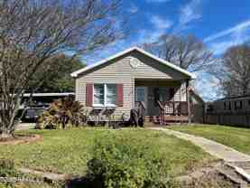 611 E Bridge St - Photo 1 of 1