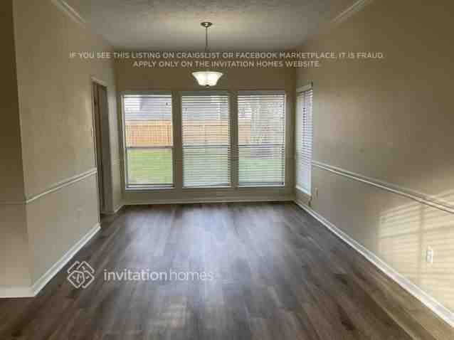 14423 Sun Harbor Dr - Photo 5 of 18