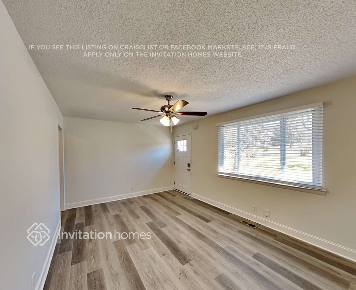 7116 White Oak Dr - Photo 3 of 18