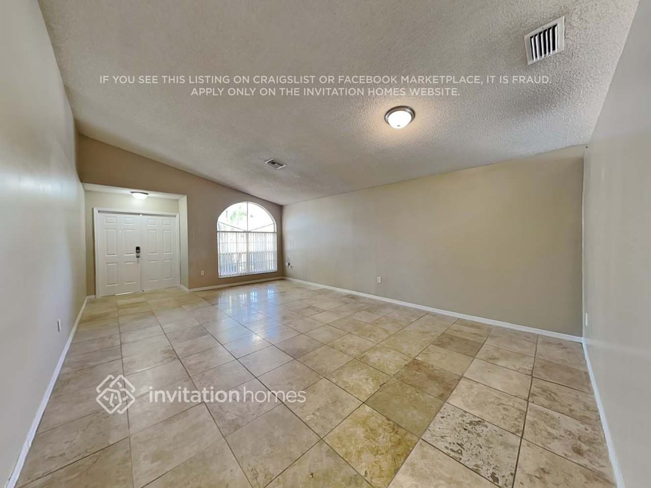 3400 Nw 78th Ave - Photo 4 of 18