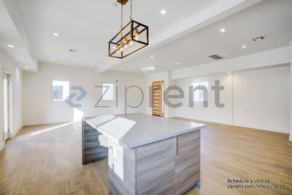 5637 1/2 Riverton Ave #5637-1-2 - Photo 2 of 21