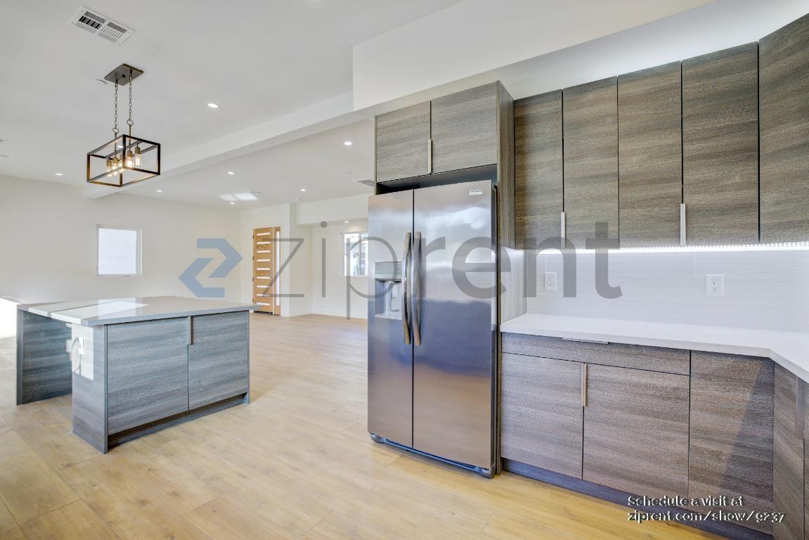 5637 1/2 Riverton Ave #5637-1-2 - Photo 5 of 21