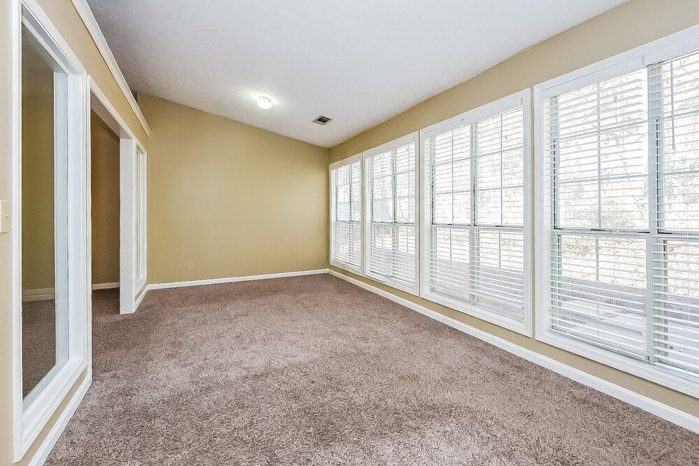 242 Clarion Rd - Photo 3 of 15