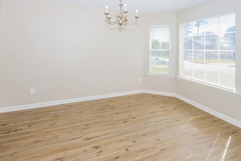 843 Shoals Ct - Photo 6 of 17