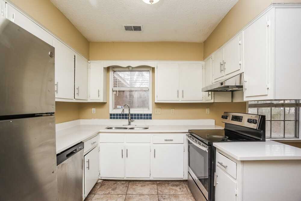 4388 Hunt Cliff Trce - Photo 7 of 16