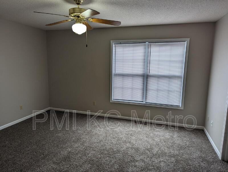 3512 Nw 71st Ter - Photo 3 of 5