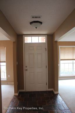 5321 Whitney Ct - Photo 3 of 21