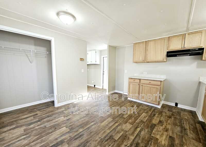 2807 Blacksburg Rd - Photo 3 of 10