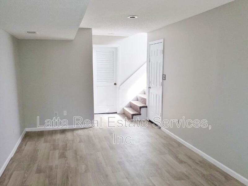 308 Nw Gibson Rd - Photo 6 of 12