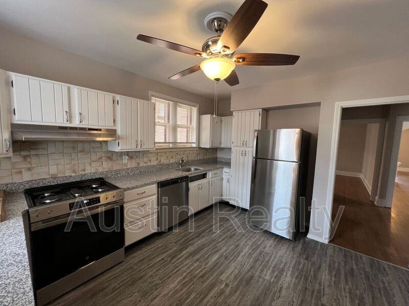 3944 Wilmington Ave #1F - Photo 3 of 14