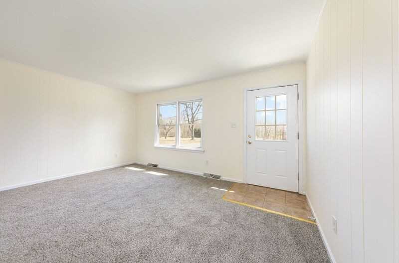 8430 Courthouse Rd - Photo 3 of 23