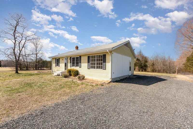 8430 Courthouse Rd - Photo 2 of 23