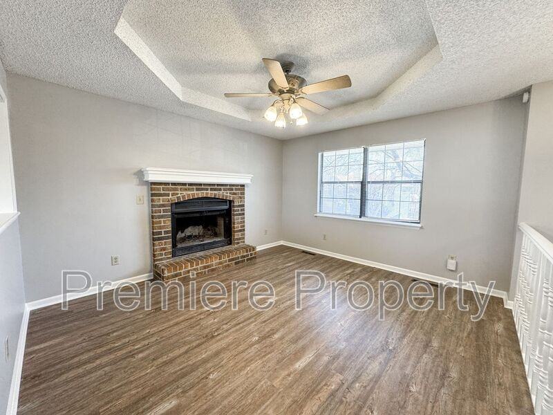 604 Ne Mimosa Dr - Photo 2 of 14