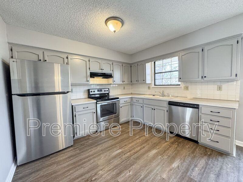 604 Ne Mimosa Dr - Photo 4 of 14