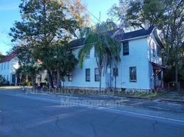 featured image of 237 Sw 2nd Pl #2