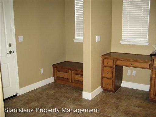 2346 Shire Way - Photo 2 of 17