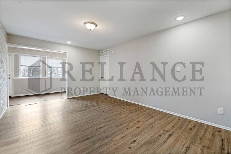 2722 N Holyoke St - Photo 6 of 24