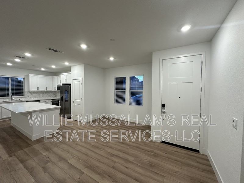 16176 Adler Ave - Photo 6 of 27