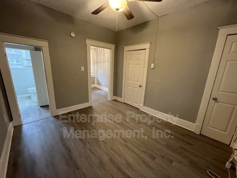 1111 N Parkway #3 - Photo 5 of 11