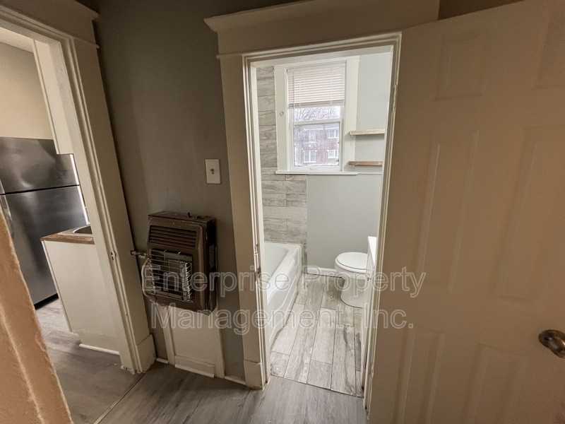 1111 N Parkway #3 - Photo 6 of 11