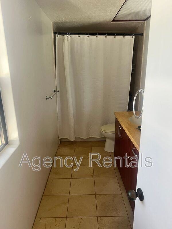 930 Kaheka St - Photo 2 of 6