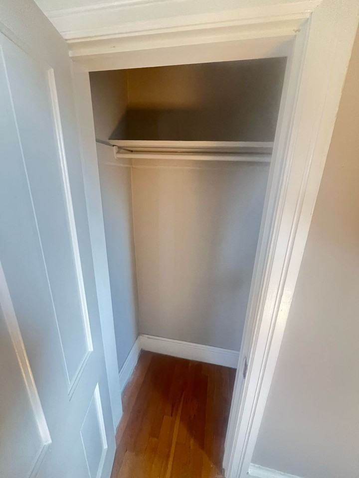 345 N. Potomac - Photo 3 of 15