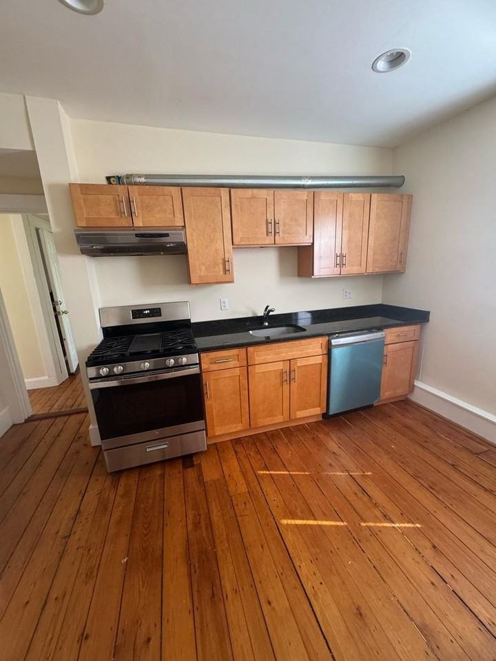 10-28 CENTENNIAL PLACE LLC - Photo 2 of 17