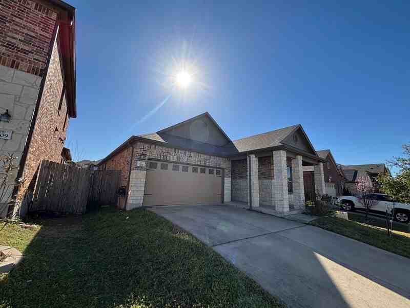 1705 Garamond Ln - Photo 2 of 31