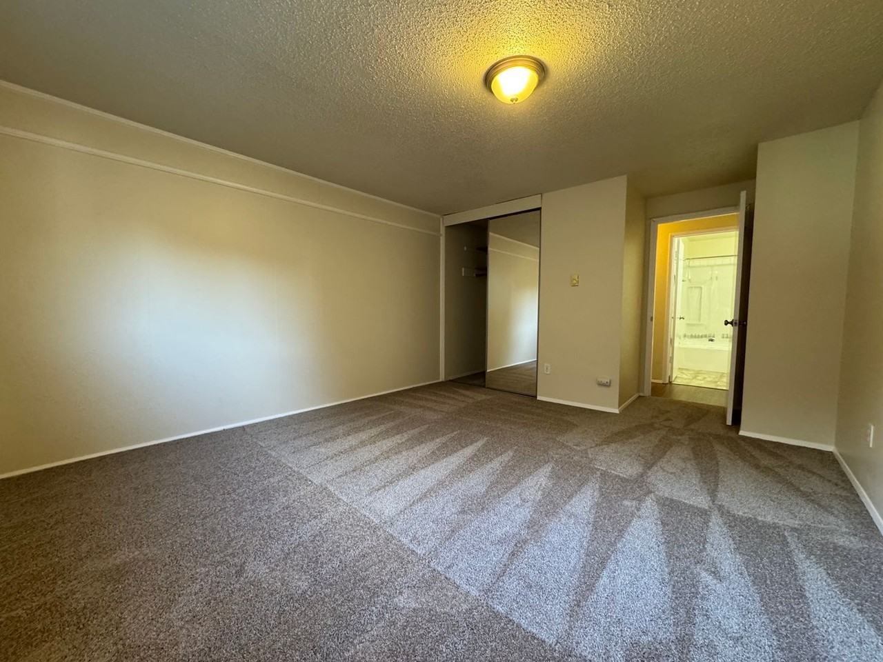 Annaron Apartments - Photo 7 of 19