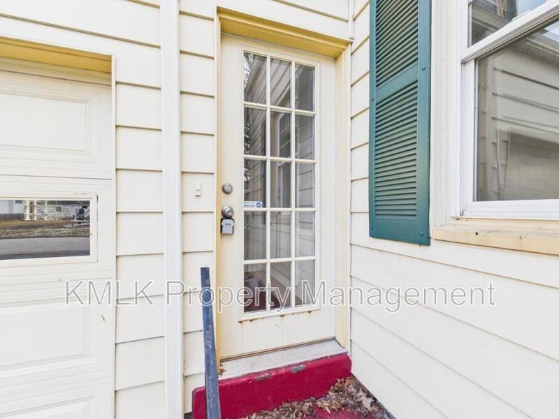 407 Washington St Ne - Photo 5 of 37