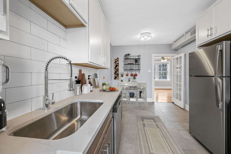 1240 Hawthorne Pl #1248B - Photo 5 of 18