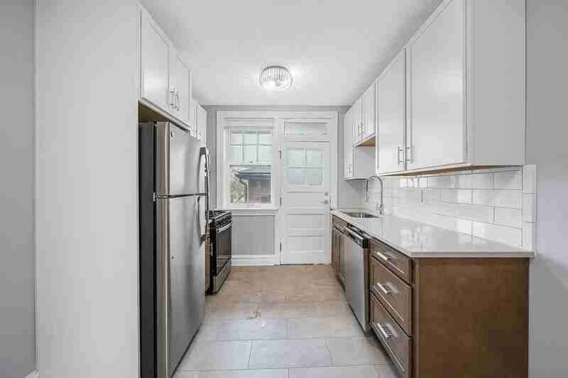 1240 Hawthorne Pl #1248B - Photo 7 of 18