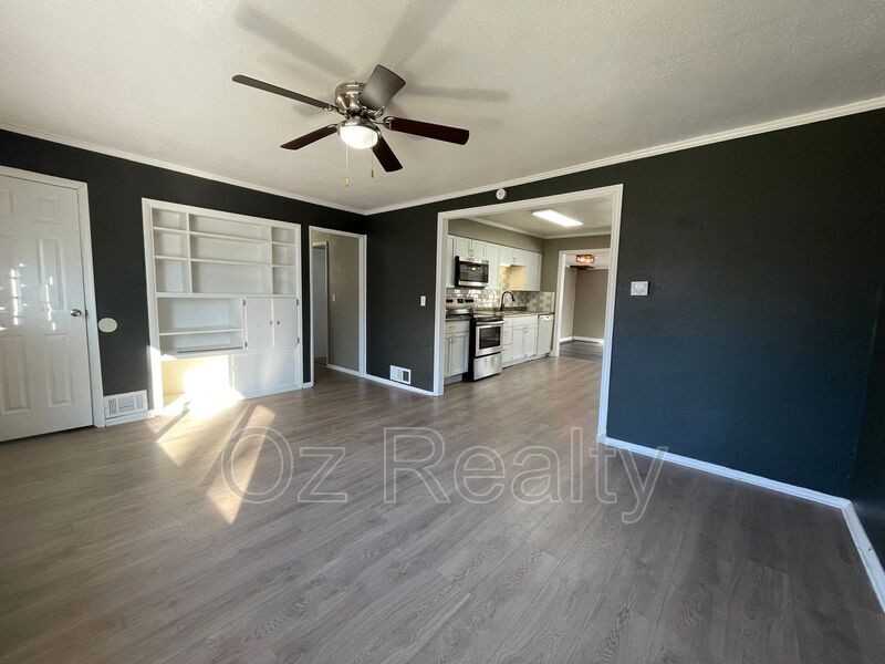 3606 Helene Ct - Photo 2 of 27