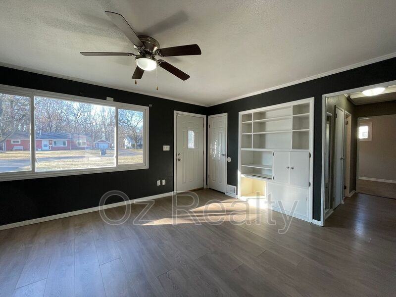 3606 Helene Ct - Photo 3 of 27