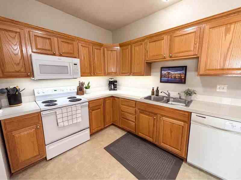 2182 Ridgeview Cir - Photo 3 of 12