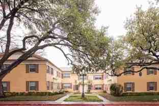 4741 Bradford Dr #B - Photo 1 of 1